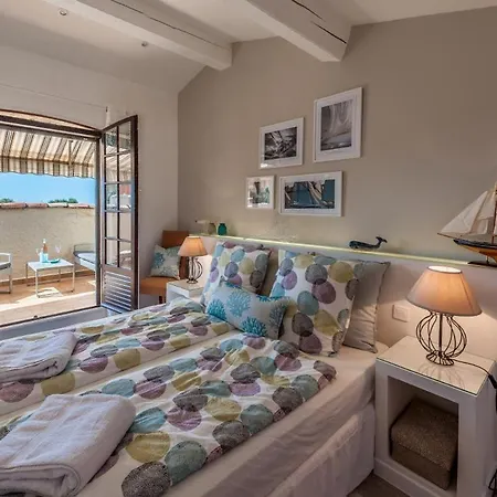 Geschmackvoll Eingerichtetes Le Poisson Bleu, 2 Terrassen, Pool, Meerblick, Eigener Parkplatz By Riviera Homelife *