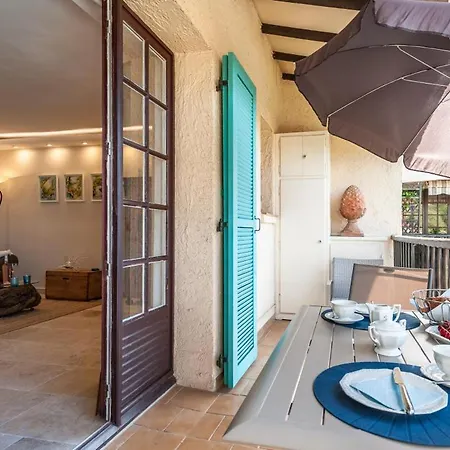 Geschmackvoll Eingerichtetes Le Poisson Bleu, 2 Terrassen, Pool, Meerblick, Eigener Parkplatz By Riviera Homelife Апартаменты Сен-Рафаэль