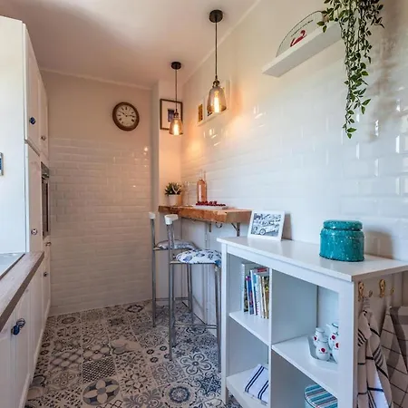 Apartment Geschmackvoll Eingerichtetes Le Poisson Bleu, 2 Terrassen, Pool, Meerblick, Eigener Parkplatz *