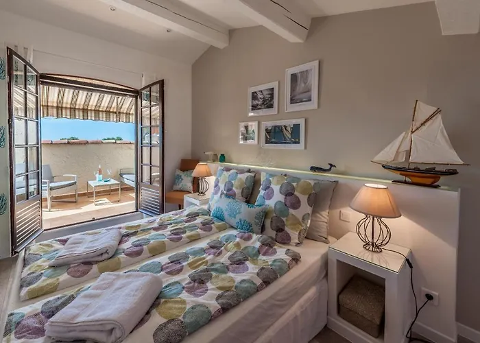 Geschmackvoll Eingerichtetes Le Poisson Bleu, 2 Terrassen, Pool, Meerblick, Eigener Parkplatz By Riviera Homelife *