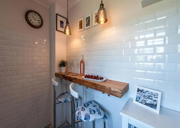 Geschmackvoll Eingerichtetes Le Poisson Bleu, 2 Terrassen, Pool, Meerblick, Eigener Parkplatz By Riviera Homelife Apartamento *