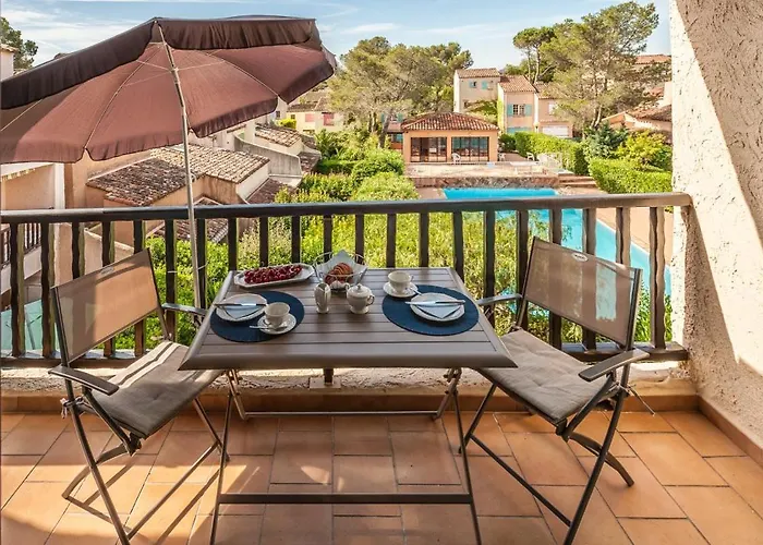 Geschmackvoll Eingerichtetes Le Poisson Bleu, 2 Terrassen, Pool, Meerblick, Eigener Parkplatz By Riviera Homelife Apartamento